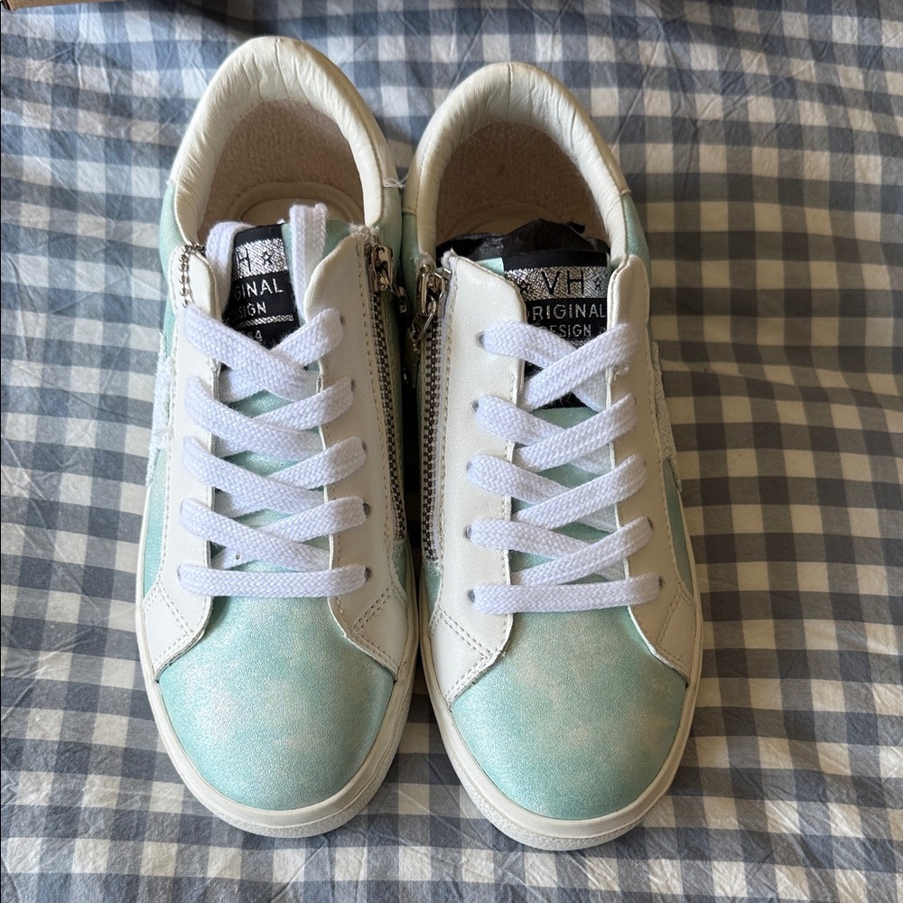Vintage Havana Kids Sneakers in Mint and White